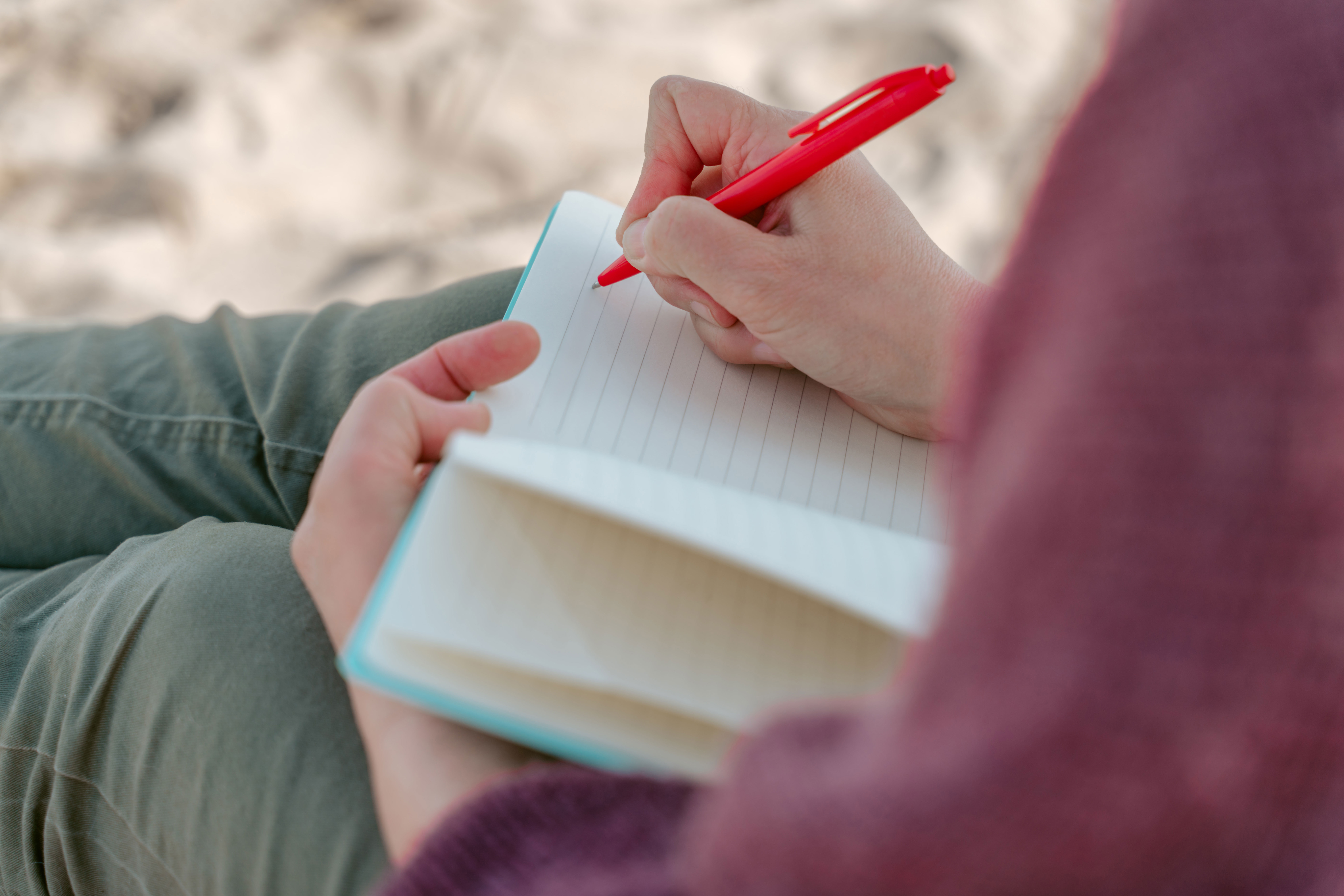 Journalling-at-the-beach